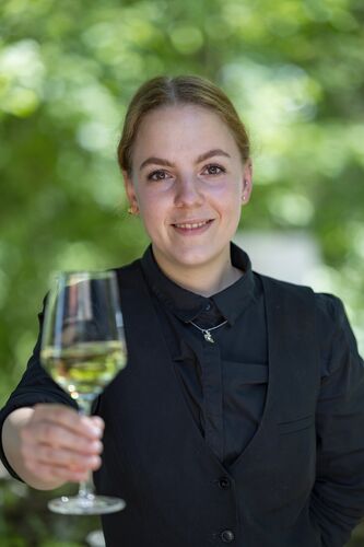 Service im Meyers Keller
